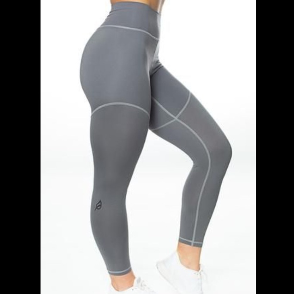 ✨Ptula Lindsay Double Take Legging in Gray✨